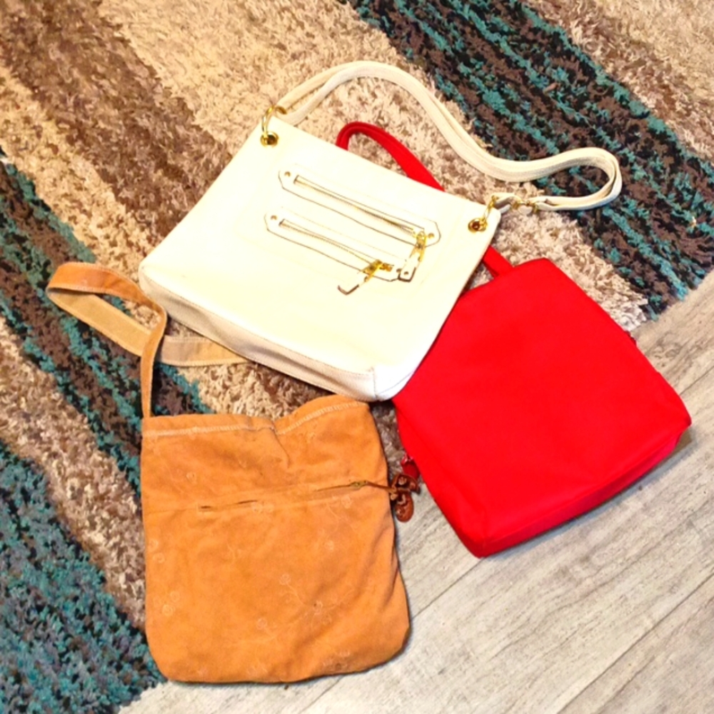 Random Handbags Purses No Name 3 Get them Gone